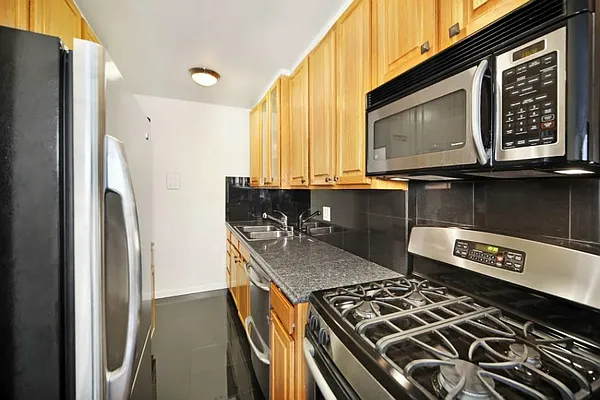 Sold by Town Residential | media 5