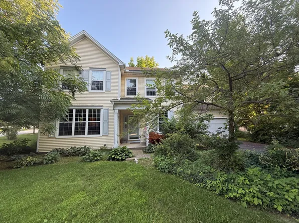 3252 Victoria Ln, Waukegan, IL 60087