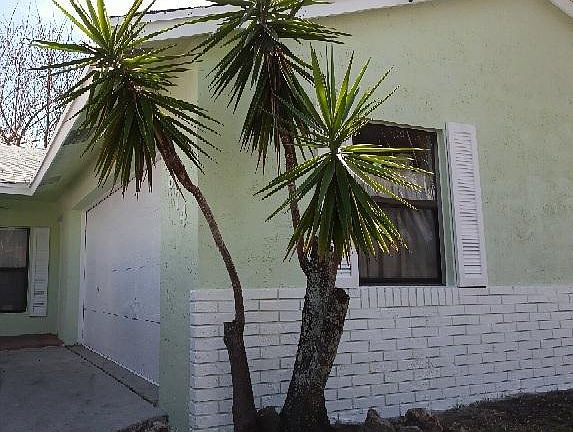 5th image of 5874 Lincoln Cir W