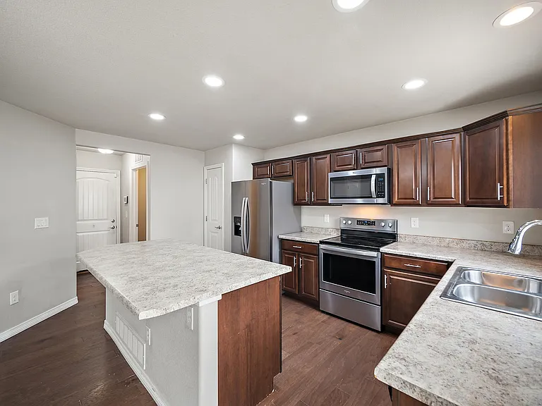 10873 Rowley Dr — Photo 5