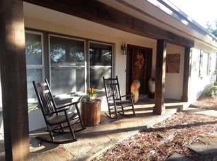32 S Wind Dr, Belleair Bluffs, FL 33770