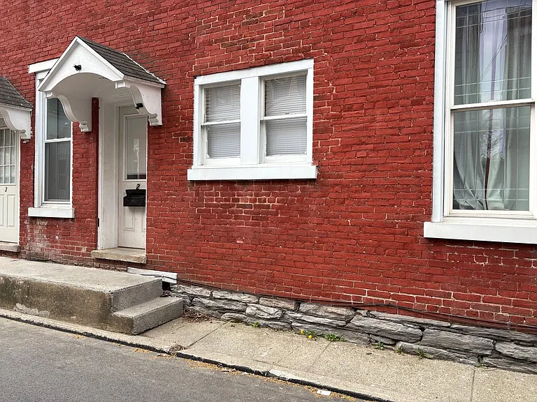 222 S 8th St — Photo 14