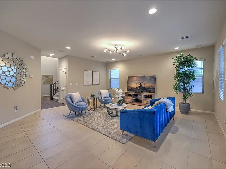 3213 Molinos Dr — Photo 51