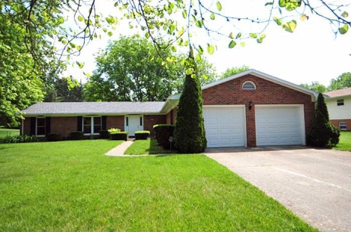 Nice curb appeal!