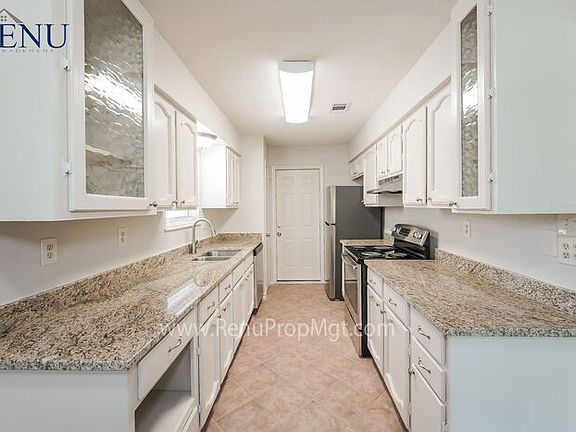 3rd image of 16422 Hibiscus Ln