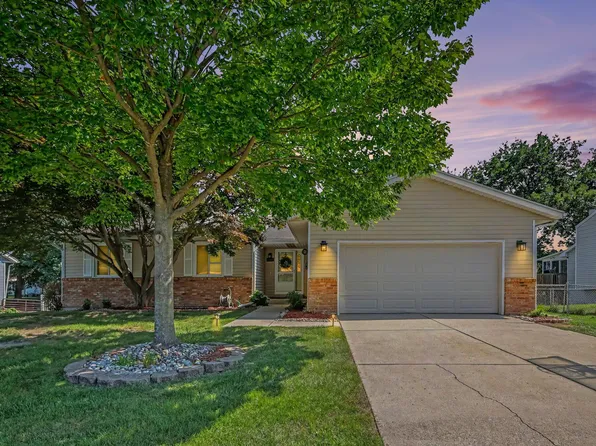 5866 Pennyfarm Dr SE, Kentwood, MI 49508