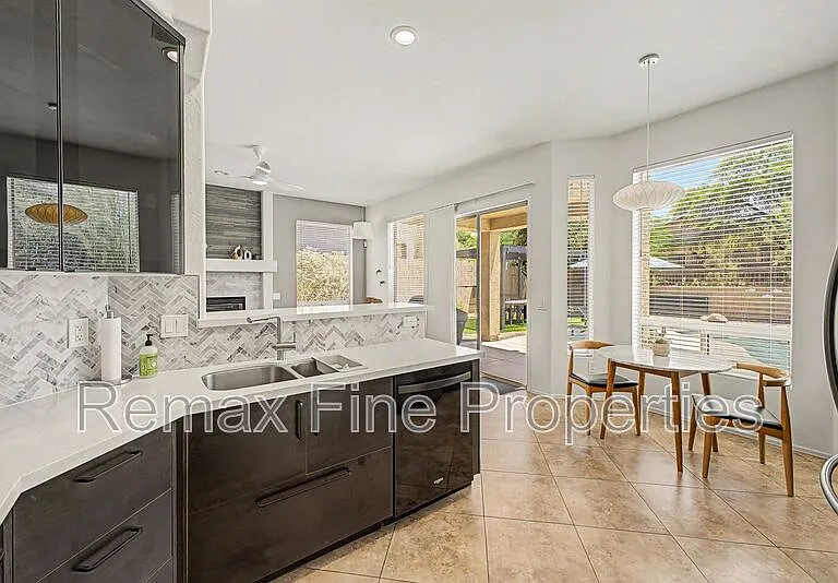 3563 N Tuscany — Photo 13