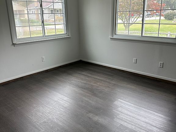 5th image of 859 Woodrow Ave
