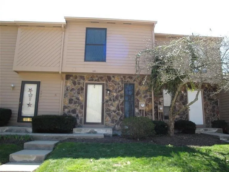 995 Crisfield Dr photo 1