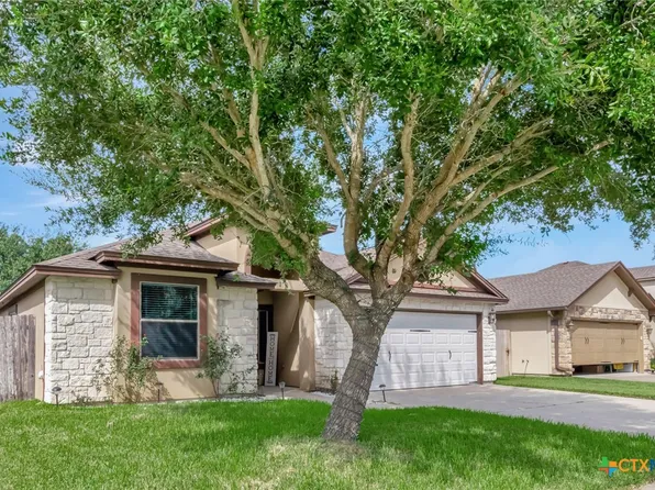 210 Tuscany Dr, Victoria, TX 77904