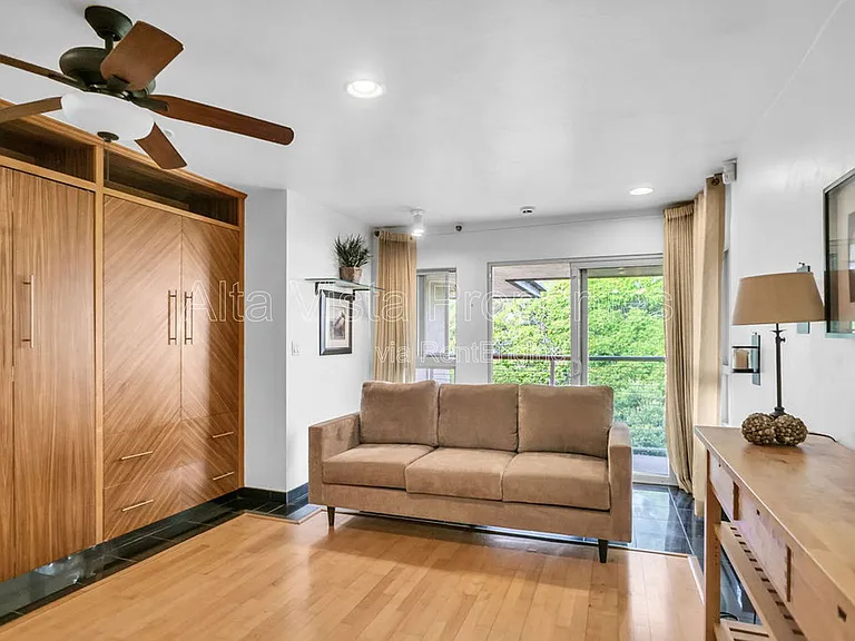 935 Genter St #403C — Photo 11