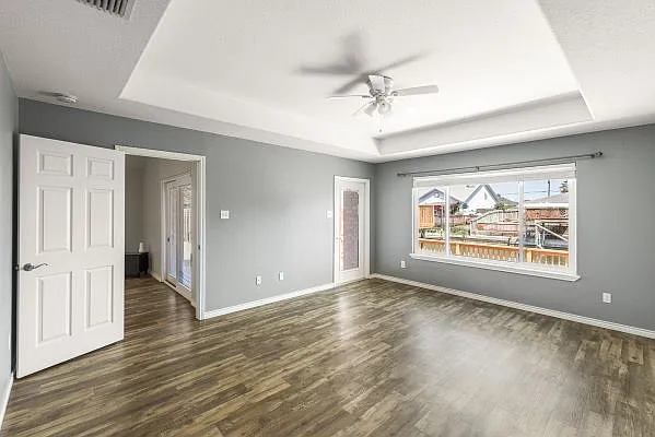 15210 Main Royal Dr — Photo 9