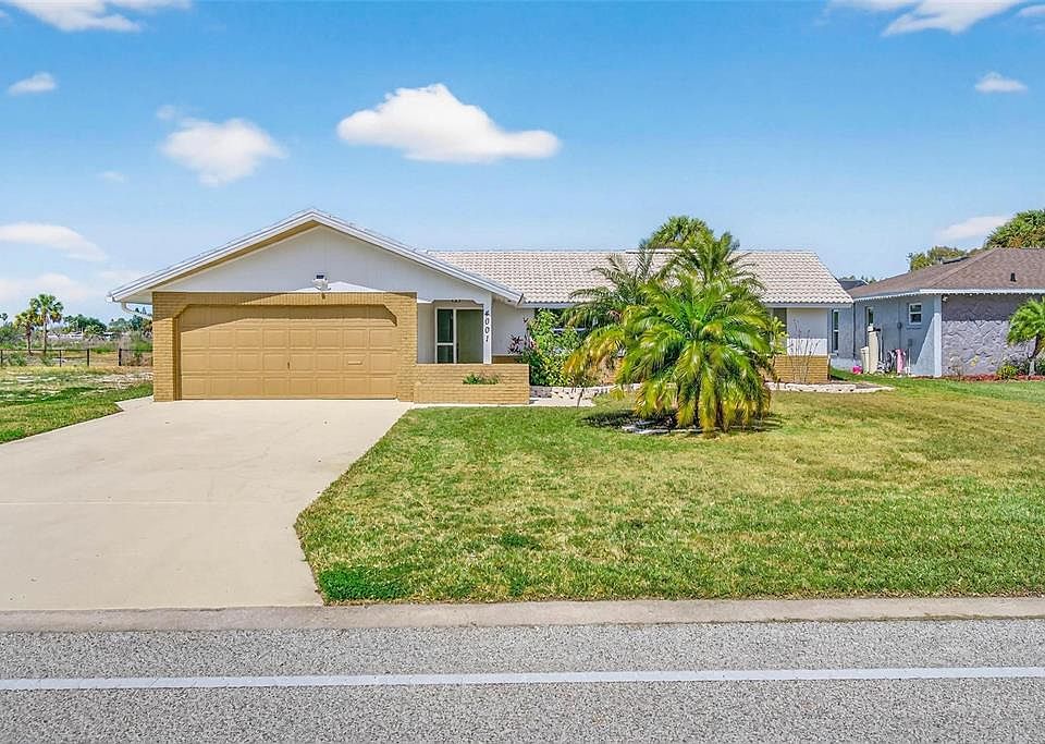 1st image of 4001 Topsail Trl