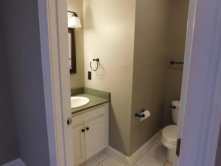 648 S Main St #205 — Photo 16