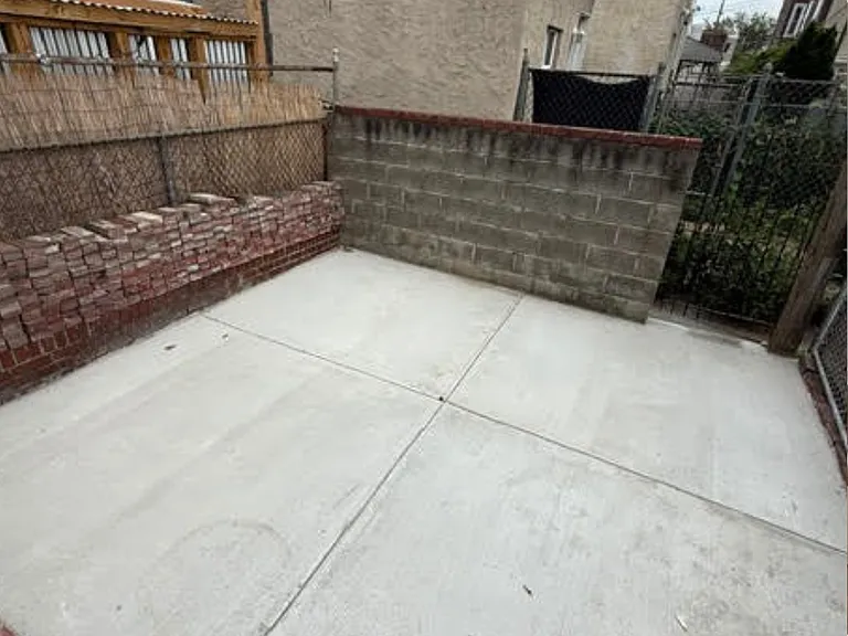 2407 E Clearfield St — Photo 14