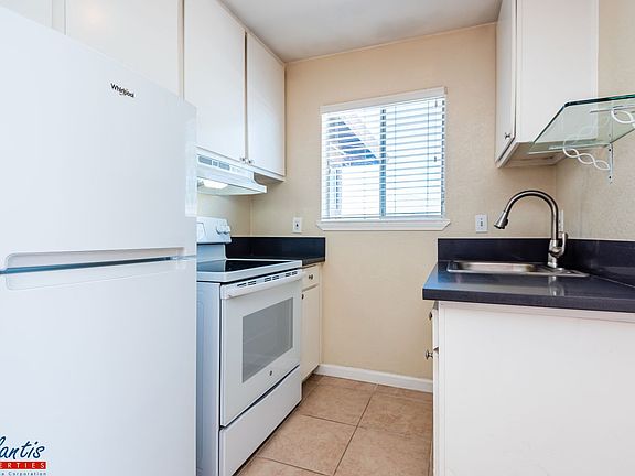 4th image of 5520-5522 Camden Ave #7