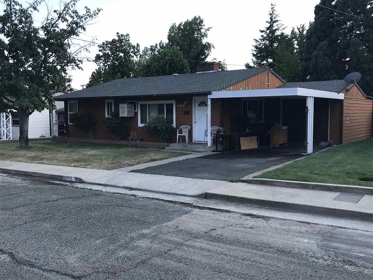 721 Butte St, Yreka, CA 96097 Zillow