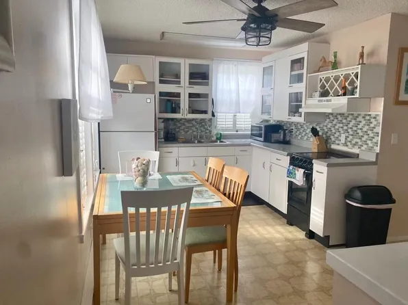 4519 103rd Street Ct W Unit 3, Bradenton, FL 34210
