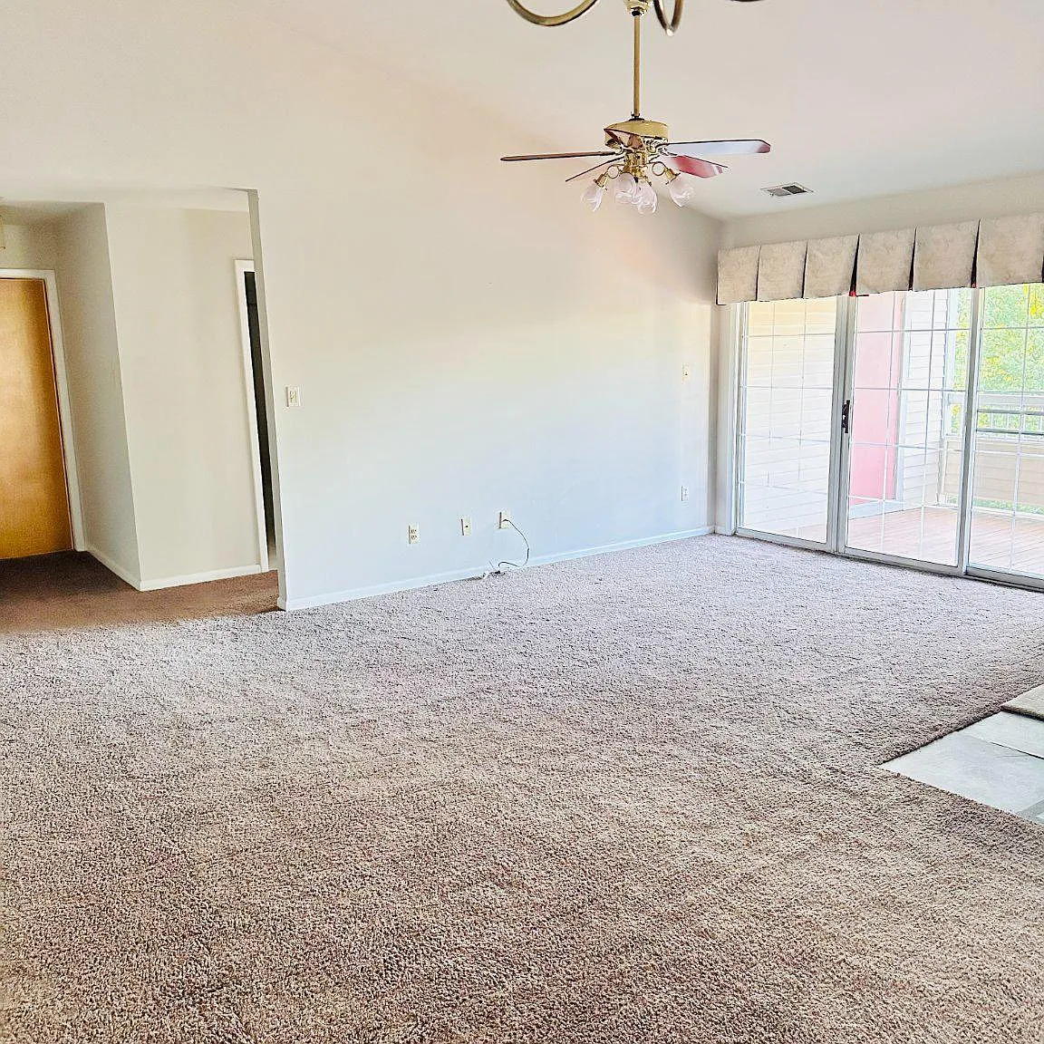 2 bed, 2.0 bath, 1258 sqft, $2,550 — Photo 3