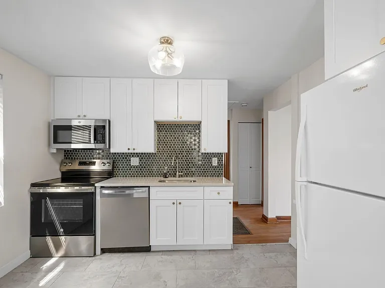 7821 Morgan Ford Rd — Photo 9