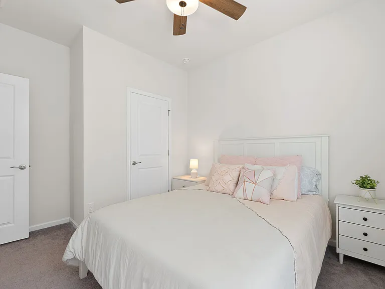173 Greenwich Dr — Photo 25