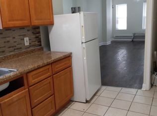 739 E Woodlawn St, Philadelphia, PA 19144