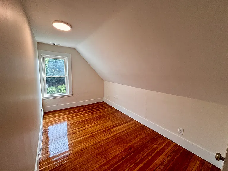 29 Sylvan St #2 — Photo 14