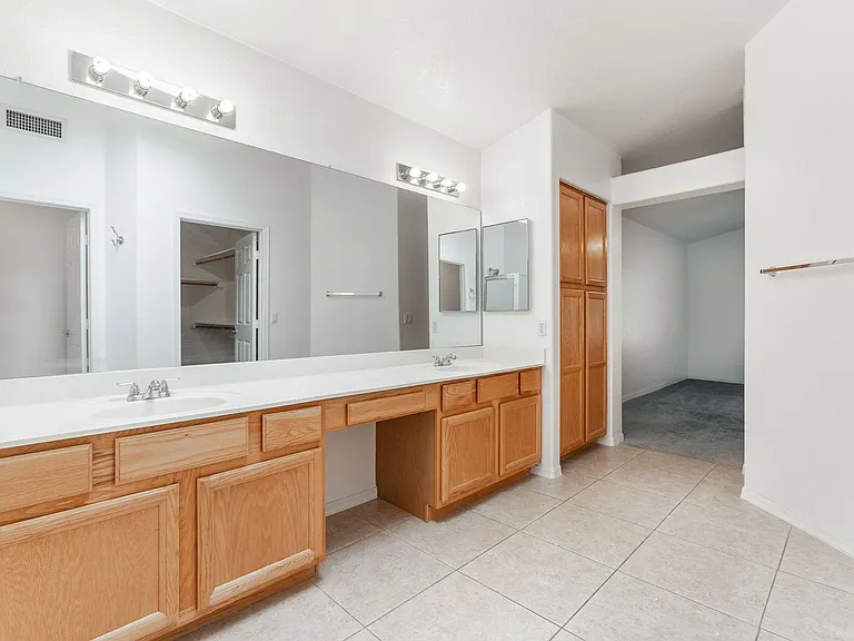 1520 E Villa Rita Dr — Photo 25