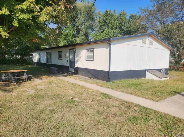 715 N 5th St, Lawrence, KS 66044