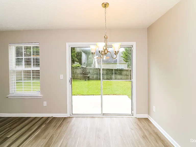 127 Silver Fox Trl — Photo 10