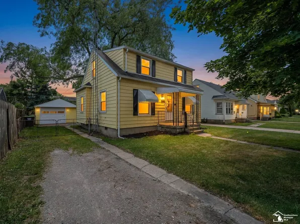713 Roeder St, Monroe, MI 48161