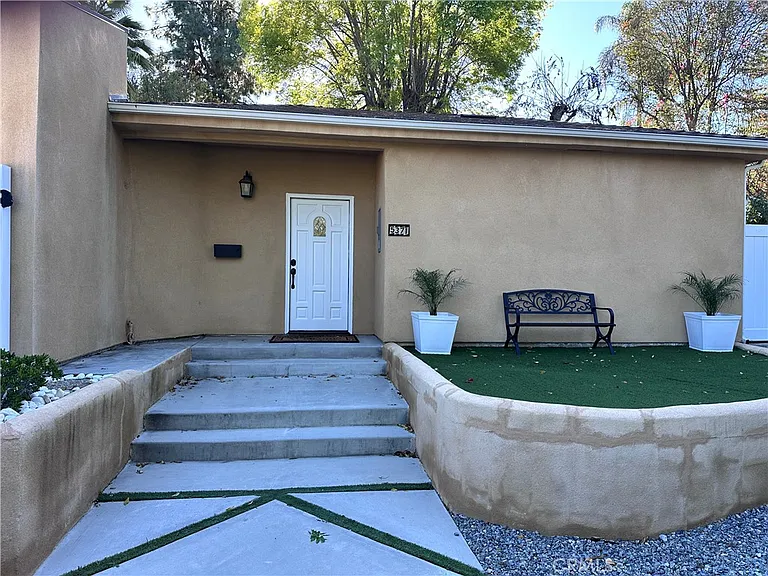 5371 Topeka Dr — Photo 5