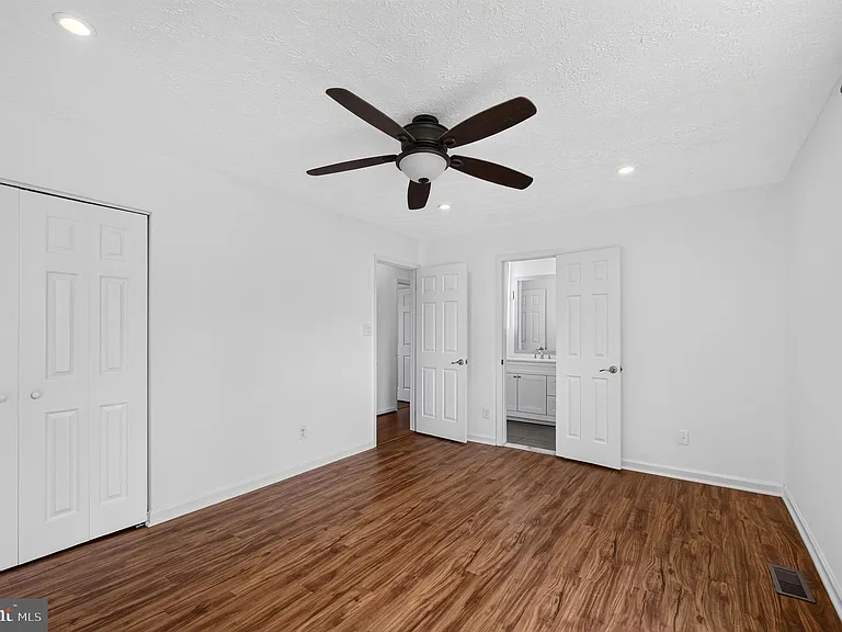 13296 Hollinger Ave — Photo 7