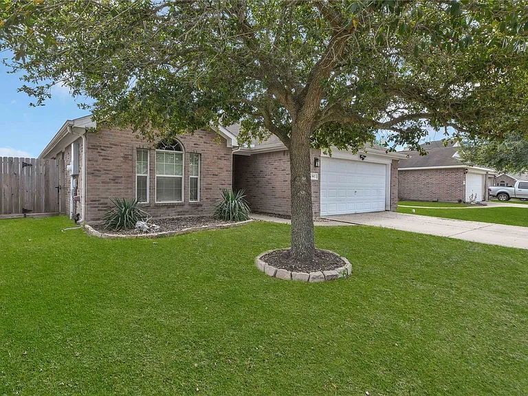 997 Hamilton St — Photo 3