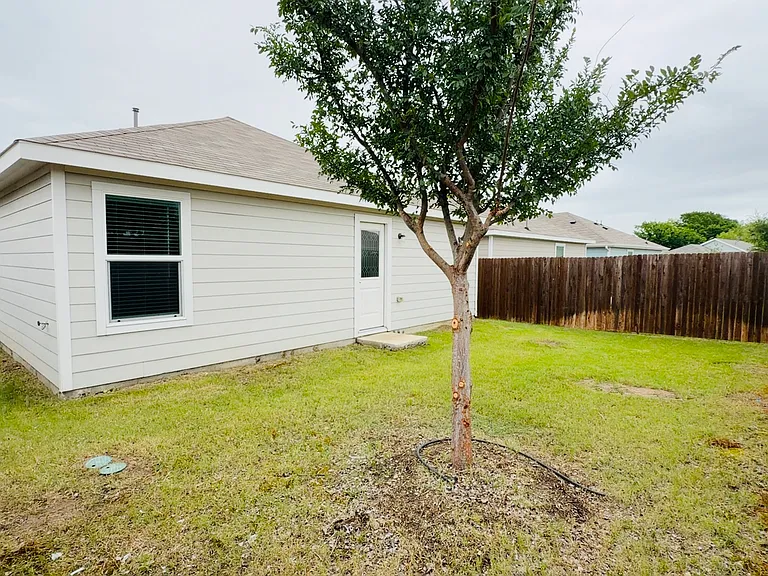 7520 Gray Wolf Ln — Photo 23