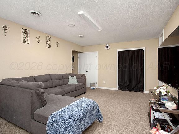 4th image of 4003 S Van Buren St