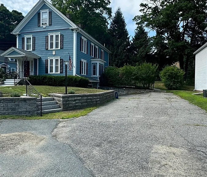 6 Laurel St #3 — Photo 2