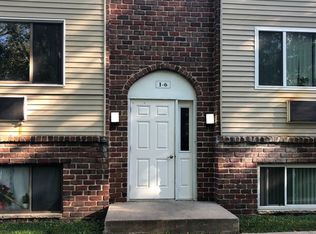 Oakland Apartments, Cedar Rapids, IA 52402