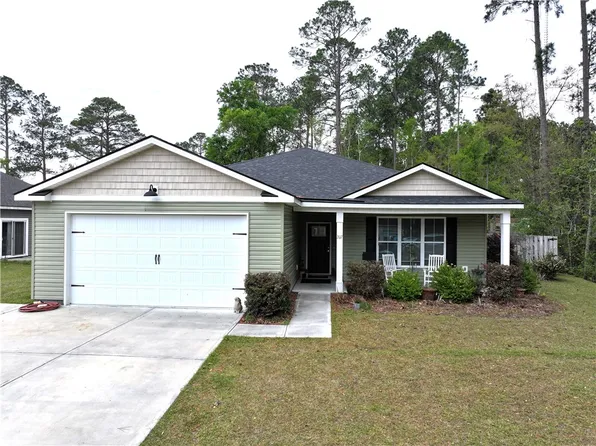 207 Judith St, Pembroke, GA 31321