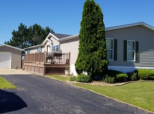 85 Partridge Ln, Beecher, IL 60401