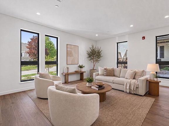 3rd image of 58 Cumberland Ave #1
