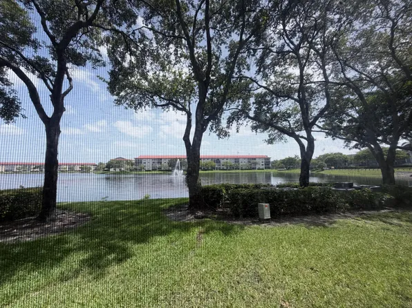 12901 SW 15th Ct APT 106V, Hollywood, FL 33027