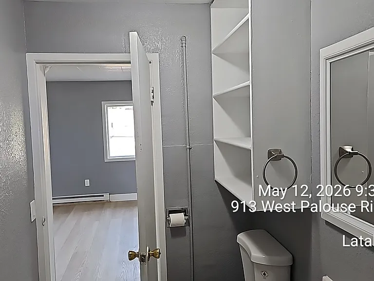 913 W Palouse River Dr #1 — Photo 8