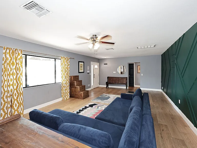 3413 N 16th Dr — Photo 22