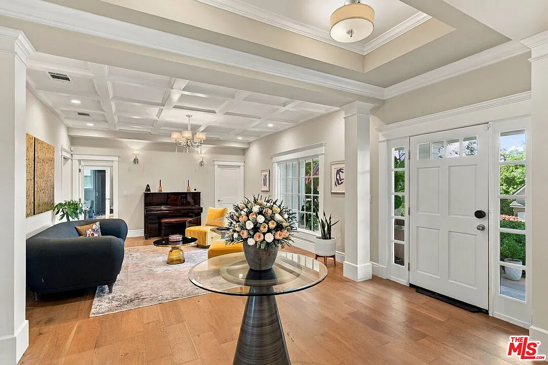 4 bed, 5.5 bath, 3545 sqft, $15,000 — Photo 4