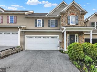 330 Wendover Way, Lancaster, PA 17603