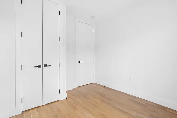 Rented by Skyhigh Realty NYC LLC | media 32