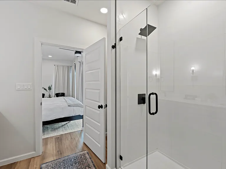 8101 N 23rd St #19 — Photo 27