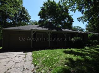 8753 Larsen St, Overland Park, KS 66214