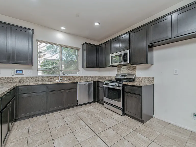6954 Stanza Ct — Photo 6